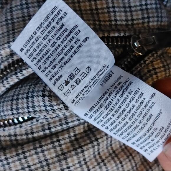 American Eagle Outfitters AEO AE Size Medium M Puffer Cropped Coat Reversible - Picture 6 of 15